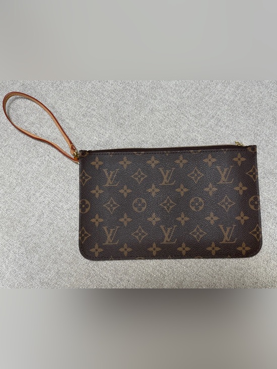 Louis Vuitton Handbags - Louis Vuitton Neverfull Pochette